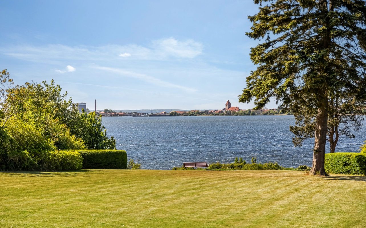 Grunden og udsigten