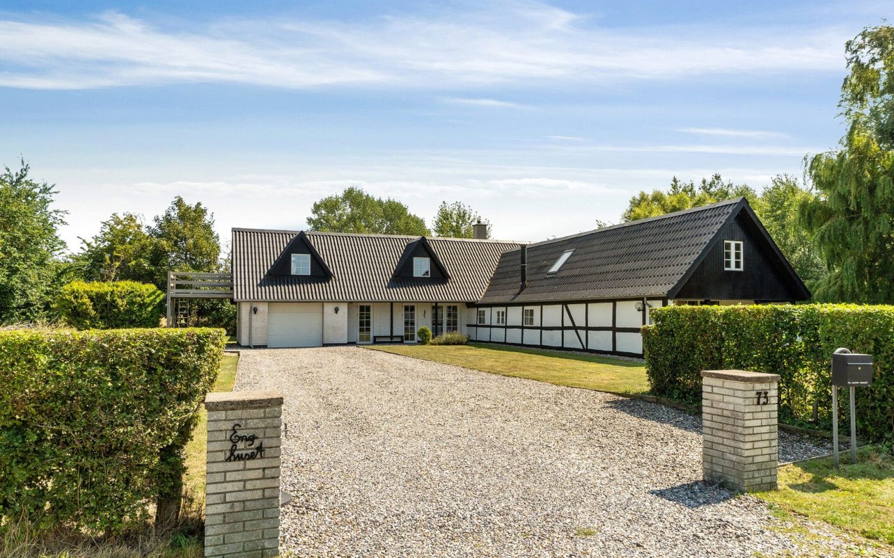 Ejendommen