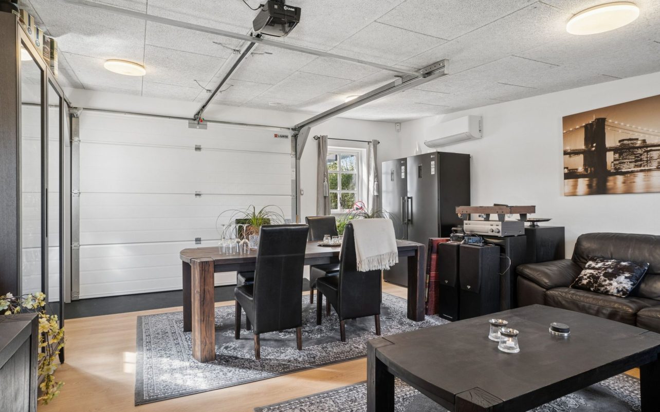 Garage/manncave