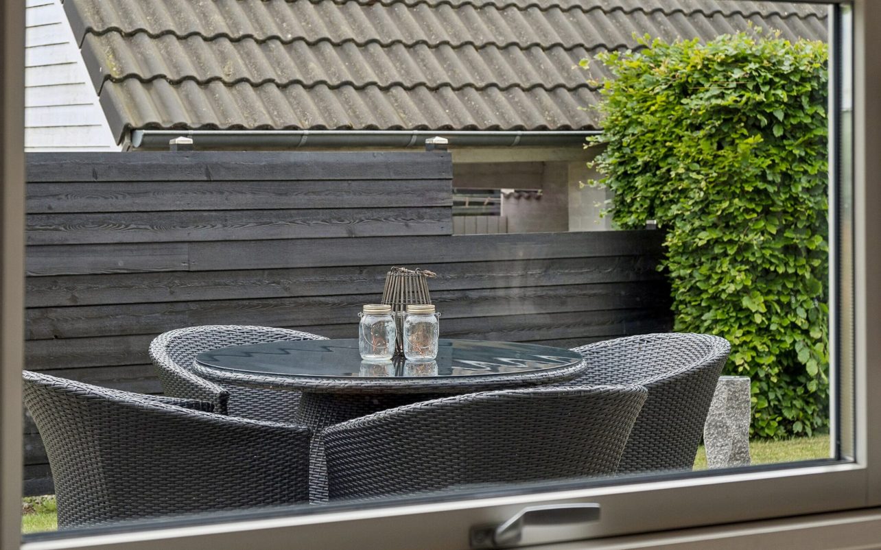 Kig ud til terrasse