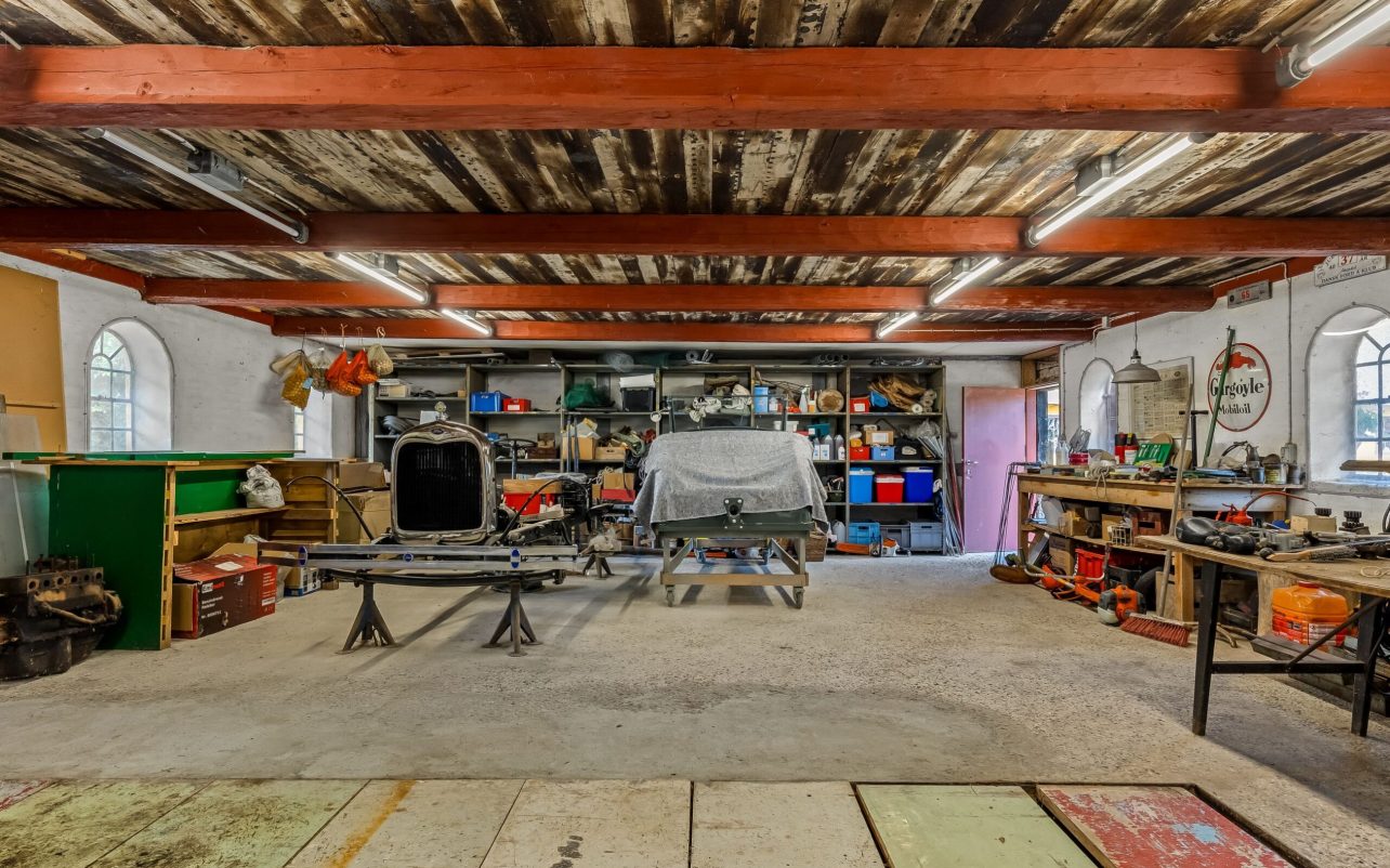 Garage
